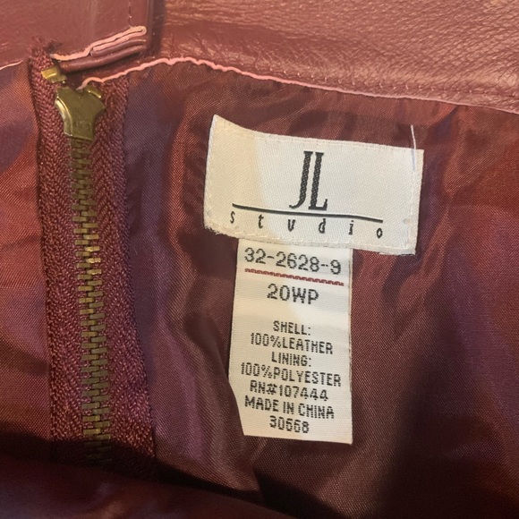 Vintage JL Studios Size 20WP Martin Leather long A Line Skirt, zippered back - Picture 2 of 5
